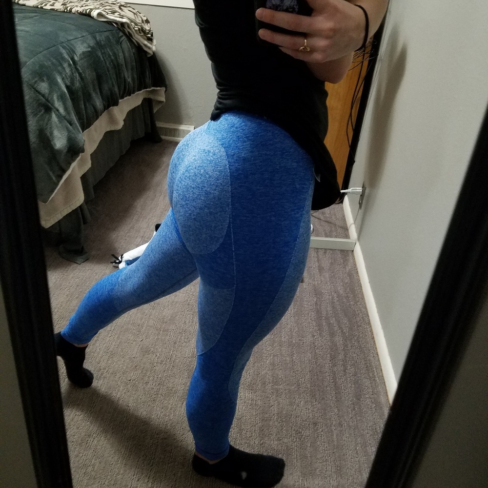 Gymshark flex in blueberry xs